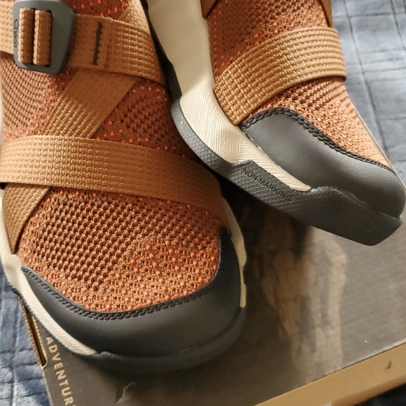 NWT Chaco - Picture 5 of 7